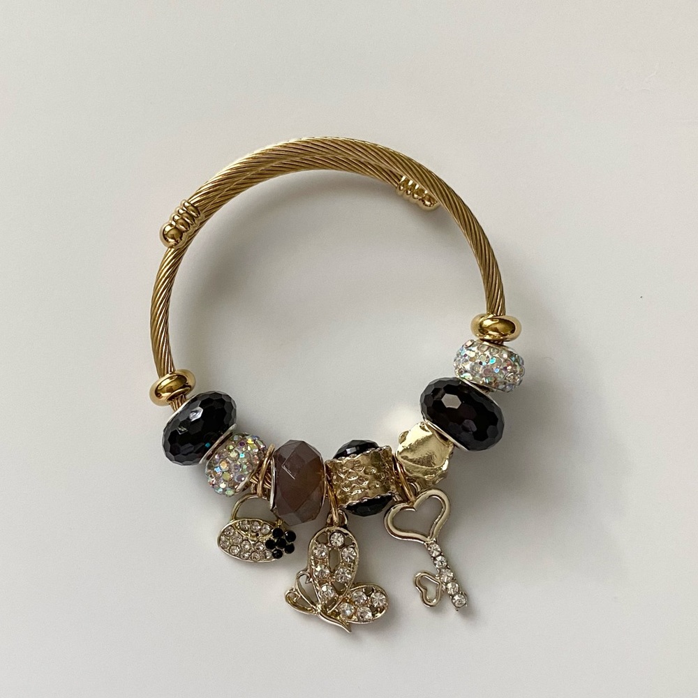 Gold Plated Openable Hanging Charm Bracelet
